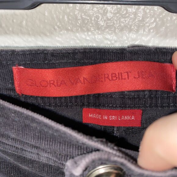 Gloria Vanderbilt Women’s Corduroy Jeans Size 10 Black High Rise - Picture 2 of 7